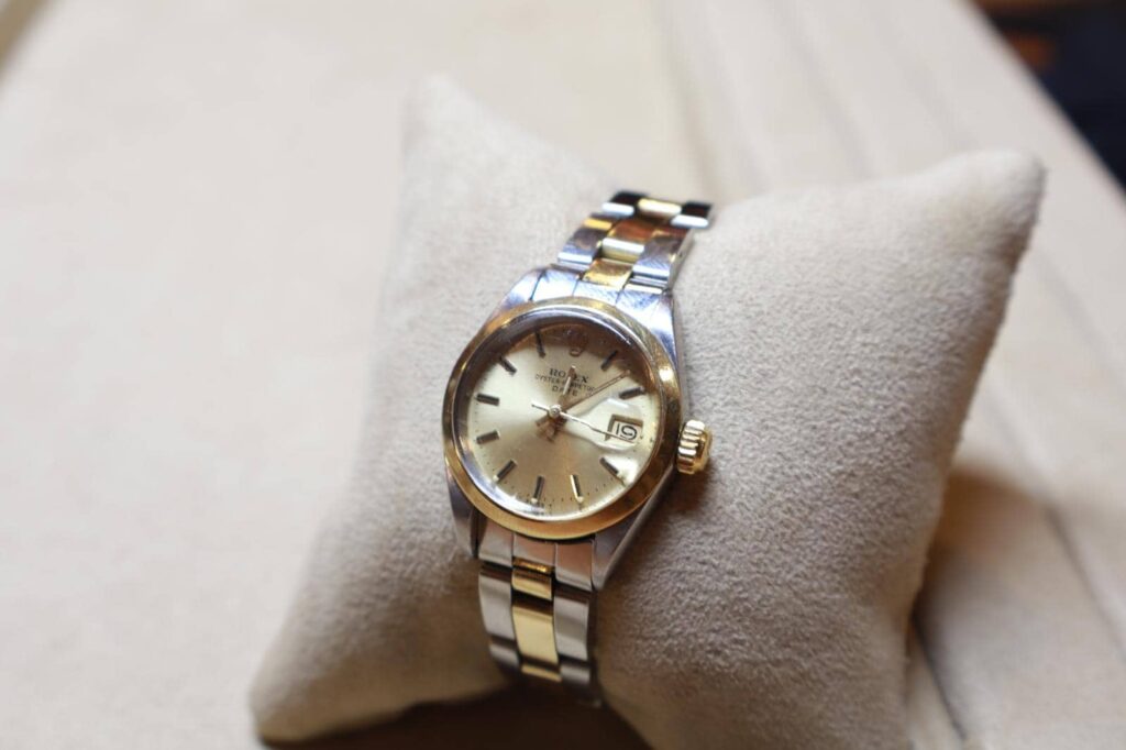 Rolex Oyster Perpetual Date, detalle de la esfera y el brazalete
